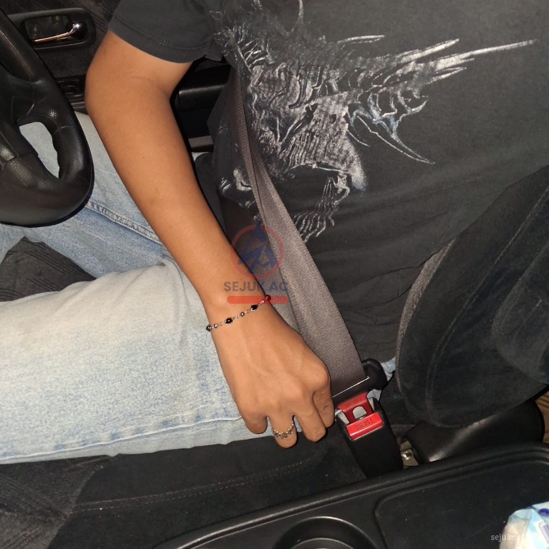 Alasan Wajib Menggunakan Seat Belt Saat Berkendara