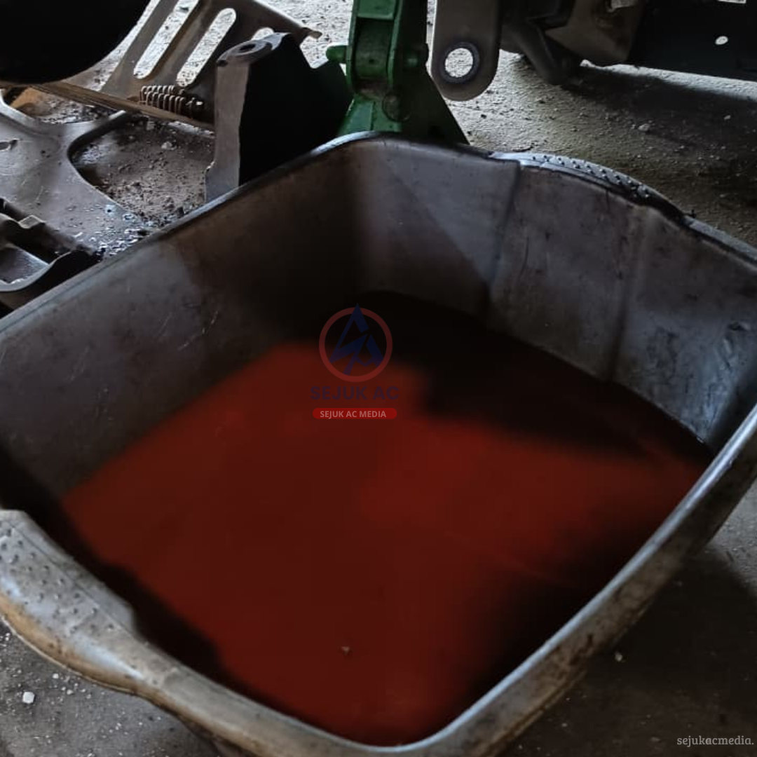 Oli Mesin Cepat Hitam