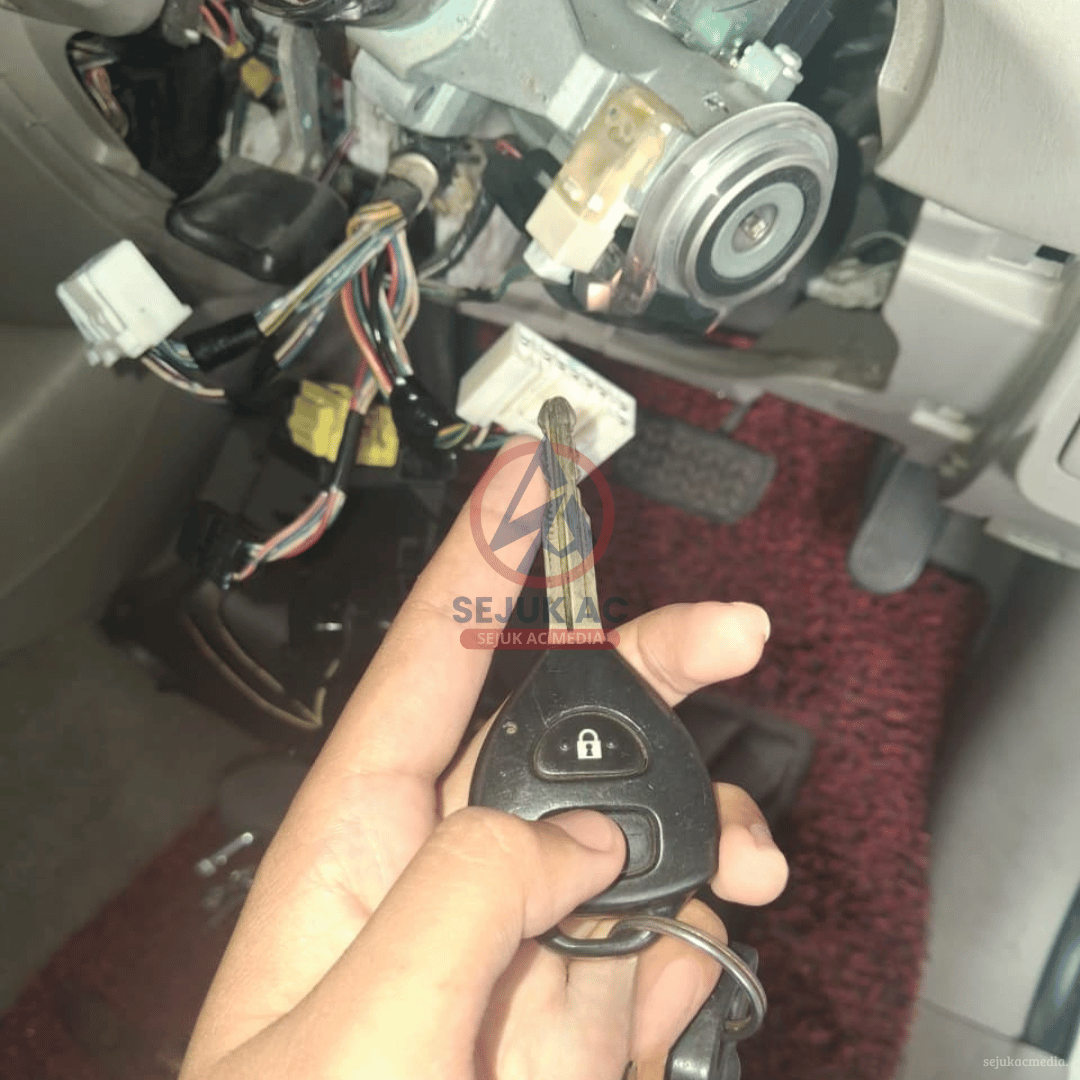 Alarm Mobil Bunyi Terus