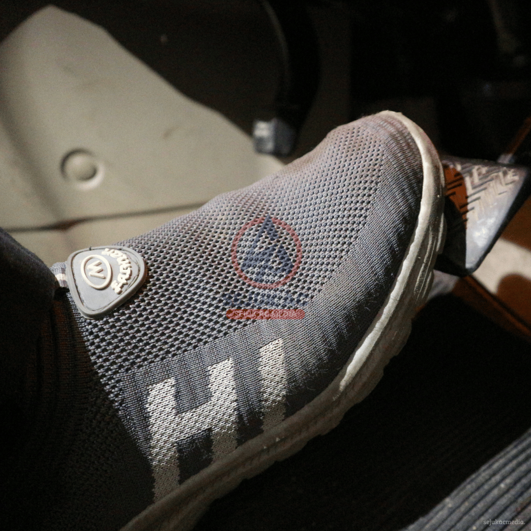 Mobil ngempos saat nanjak