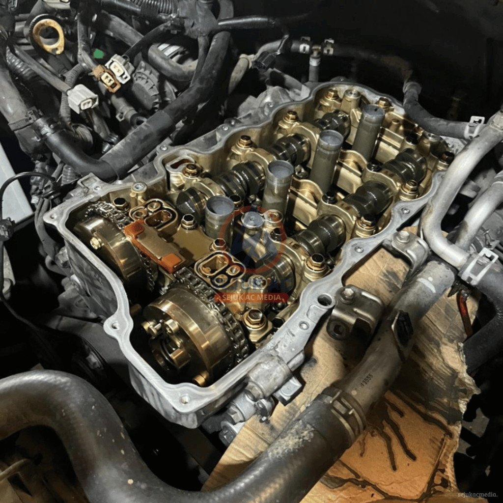 Mobil ngempos saat nanjak