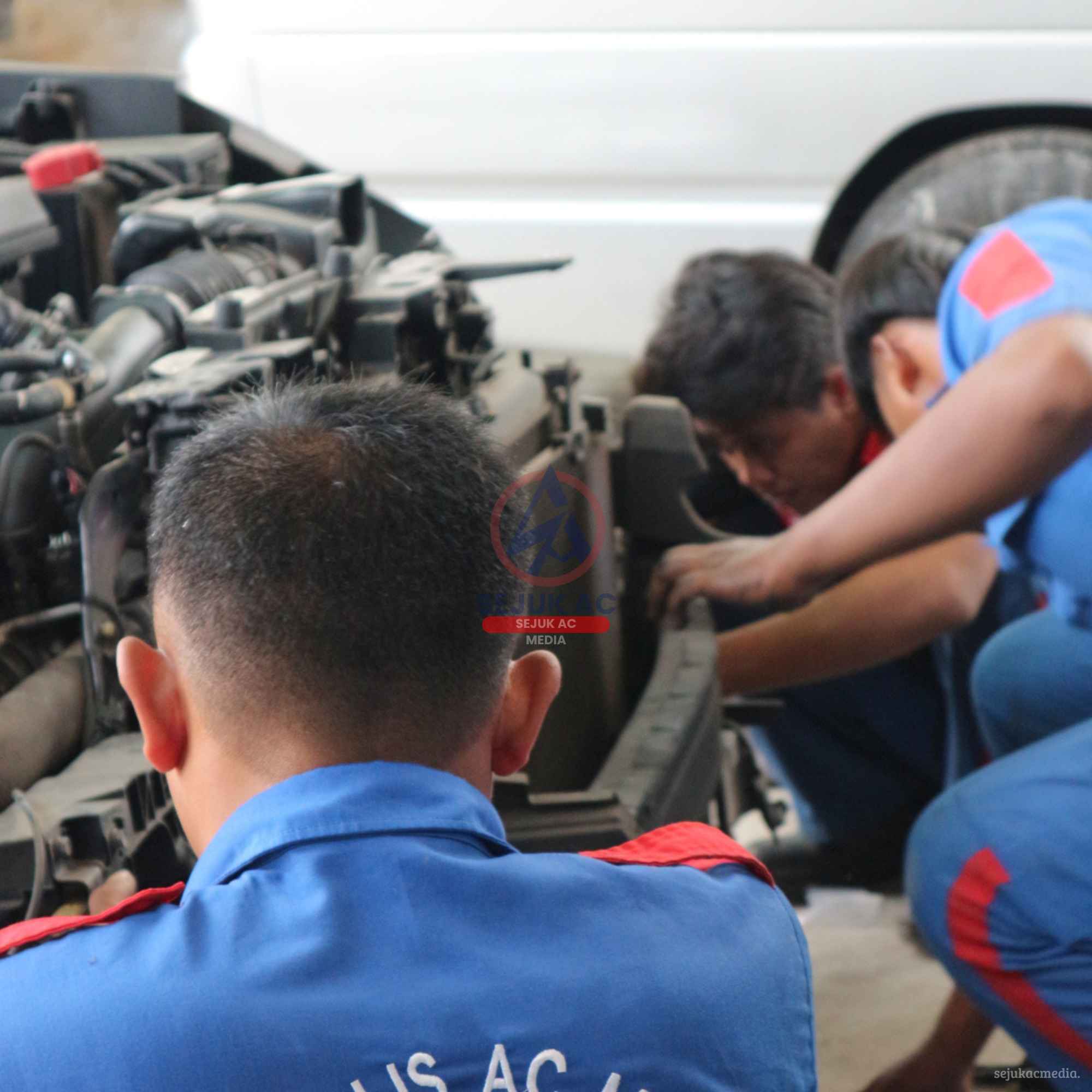 mesin mobil pincang saat hujan
