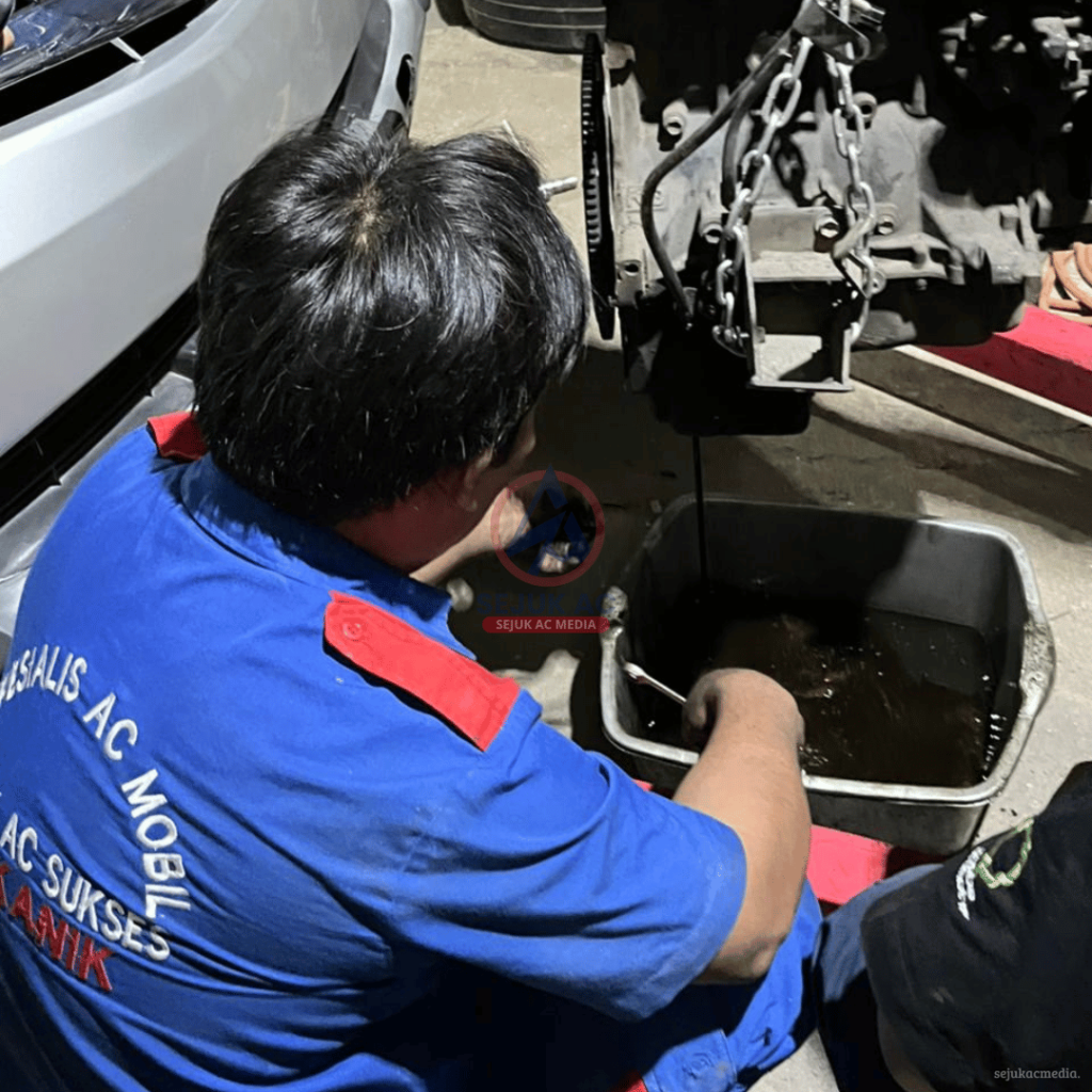 penyebab oli mesin bocor pada mobil
