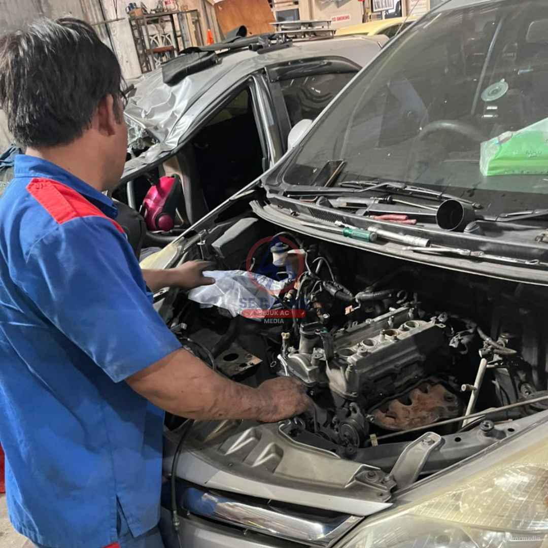 karburator mobil banjir