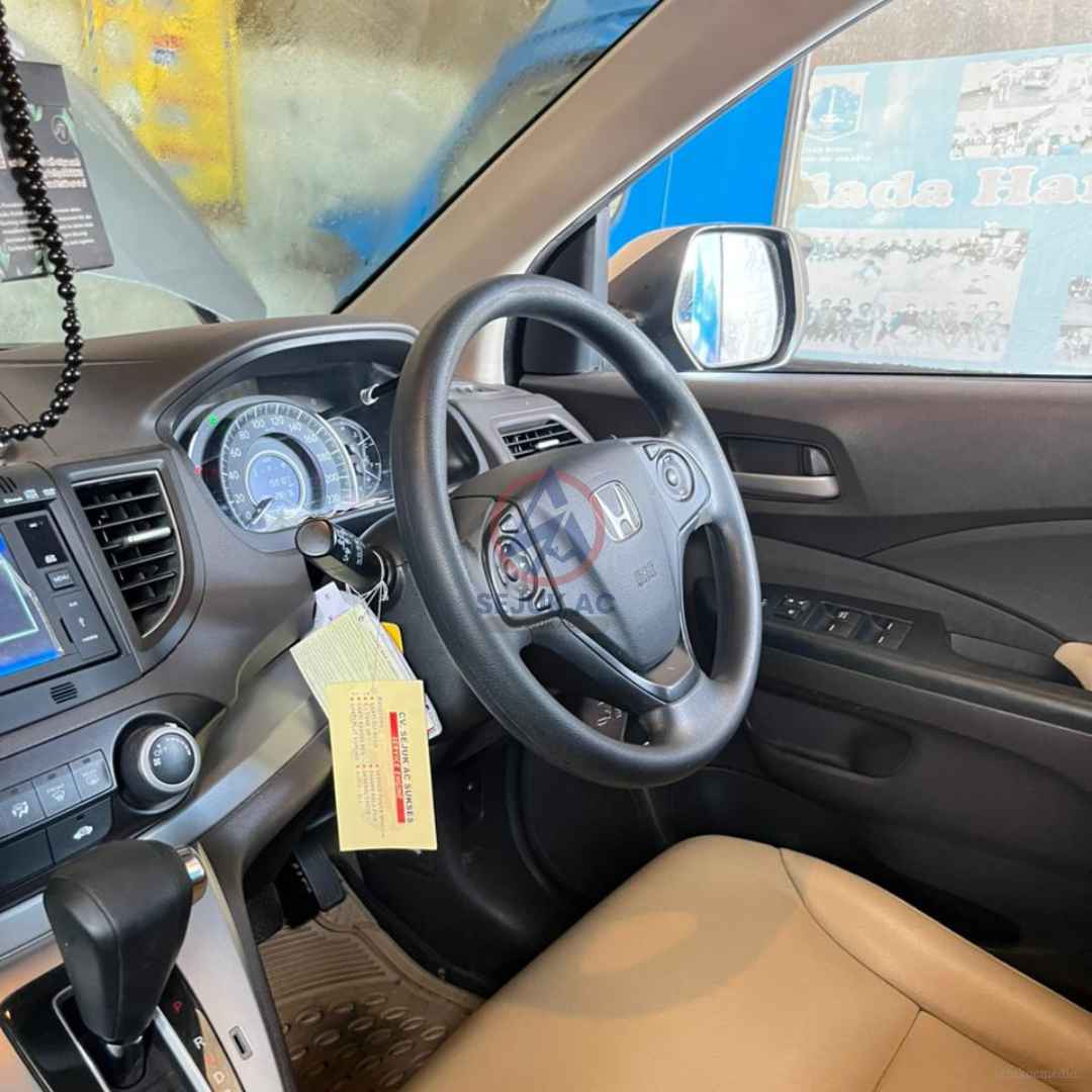 5 Penyebab Setir Mobil Bergetar di Kecepatan Tinggi & Solusinya