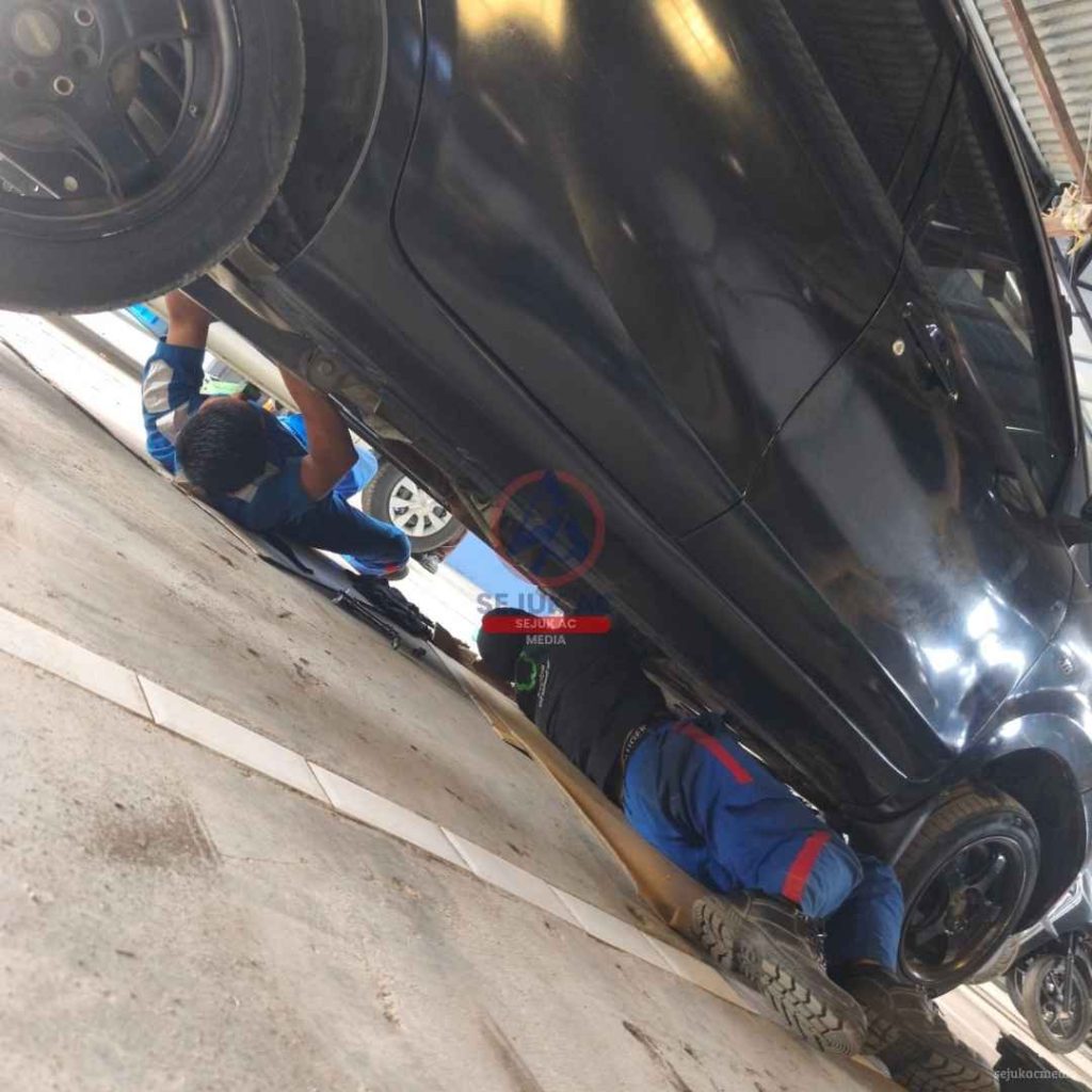 fungsi transmisi mobil