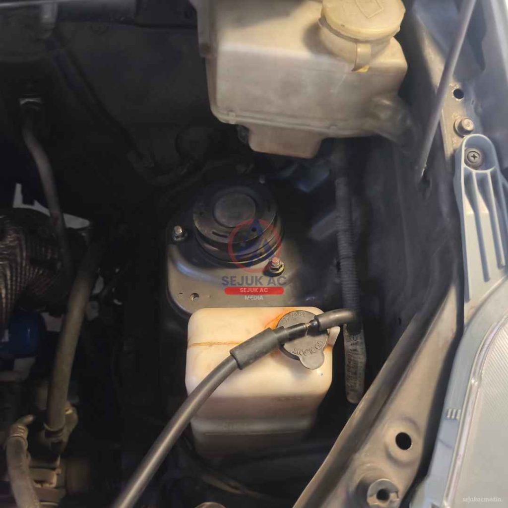 penyebab mesin mobil cepat panas