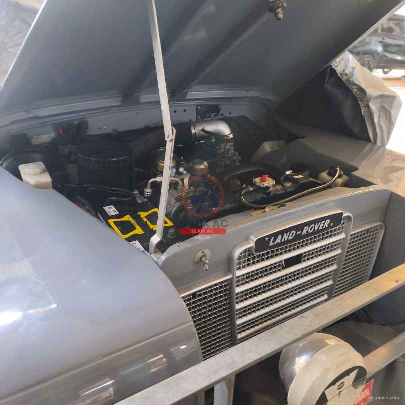 pemeriksaan jalur pelumas blok mesin di bengkel mobil jakarta barat