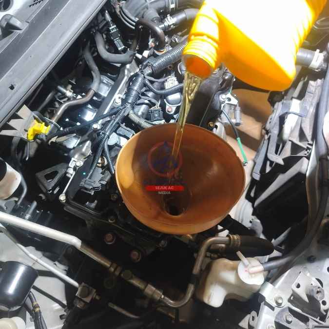 lampu indikator oli mobil menyala