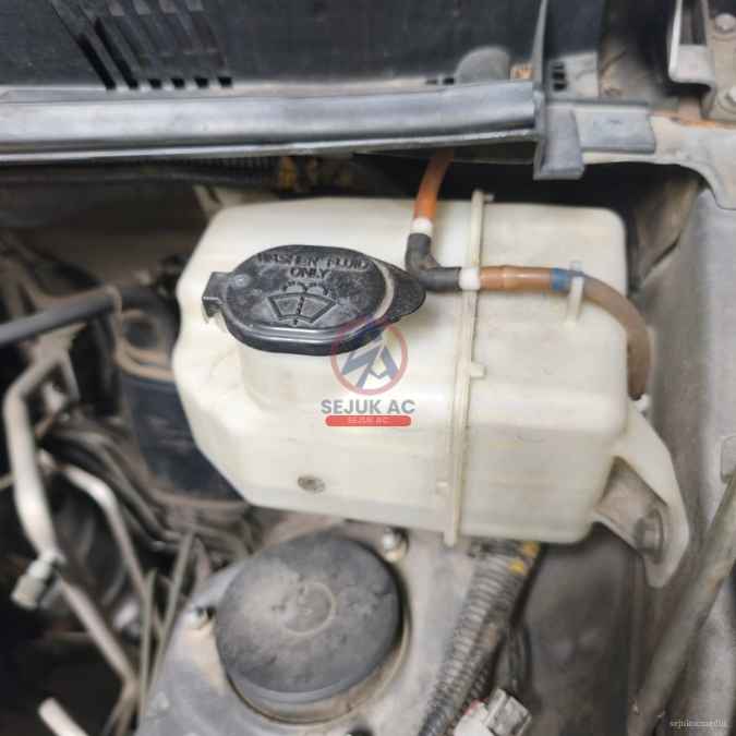 pengecekan tangki washer di bengkel mobil terdekat sejuk muchtar jakarta barat
